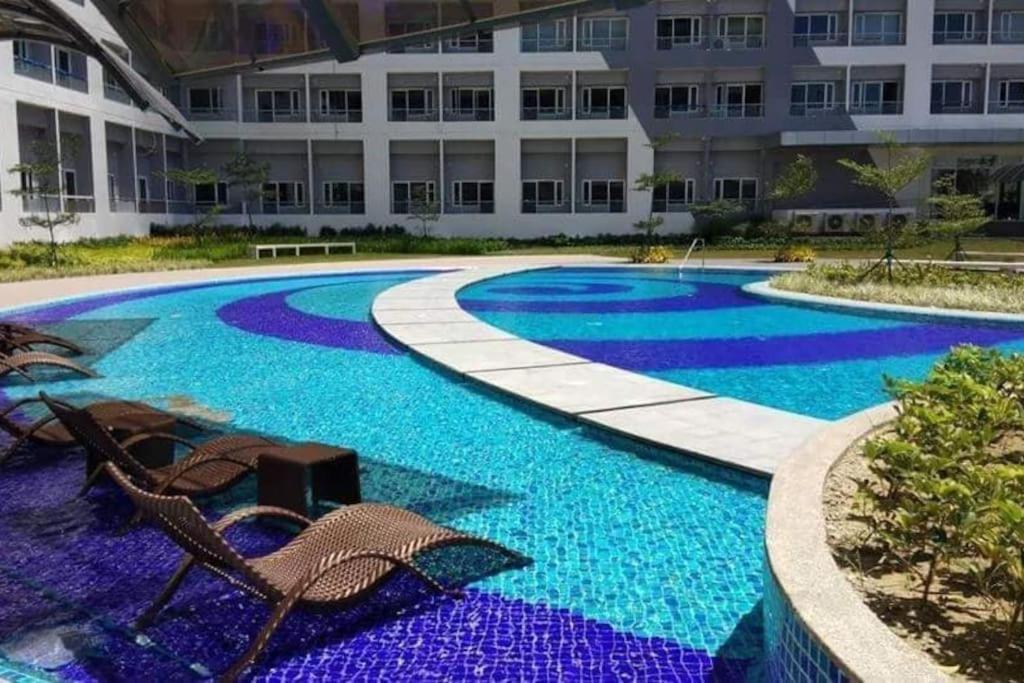 Trig Place At Grace Residence In Taguig City Манила Екстериор снимка