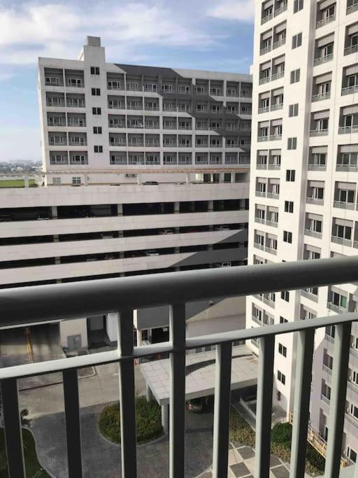 Trig Place At Grace Residence In Taguig City Манила Екстериор снимка